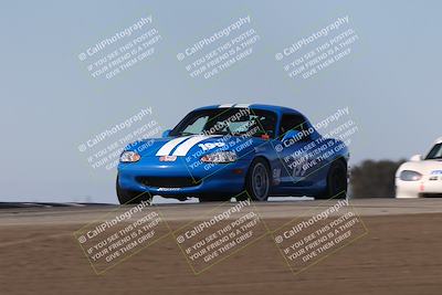 media/Oct-26-2025-CalClub SCCA (Sun) [[8ce1e69566]]/Group 5/Grapevine/